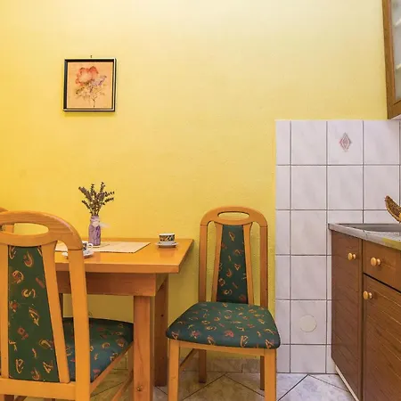 Pet Friendly Apartment In Pakostane With Kitchen Exterior foto