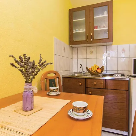 Pet Friendly Apartment In Pakostane With Kitchen Exterior foto